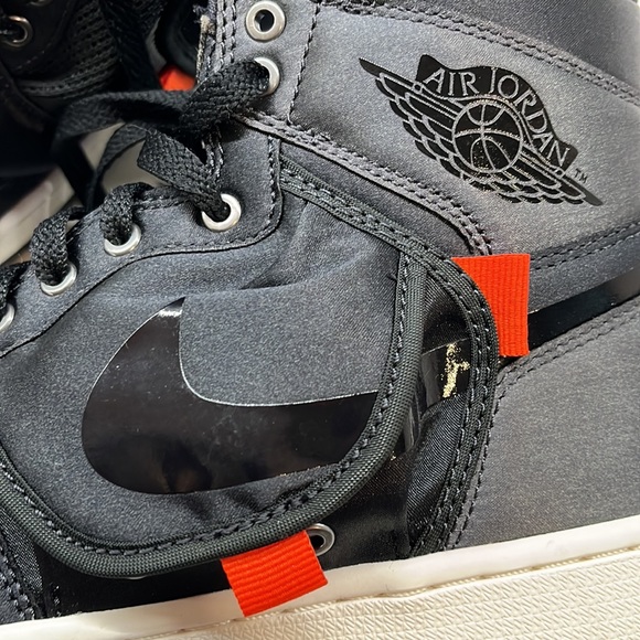 Air Jordan 1 High OG 'Stash - Picture 2 of 10